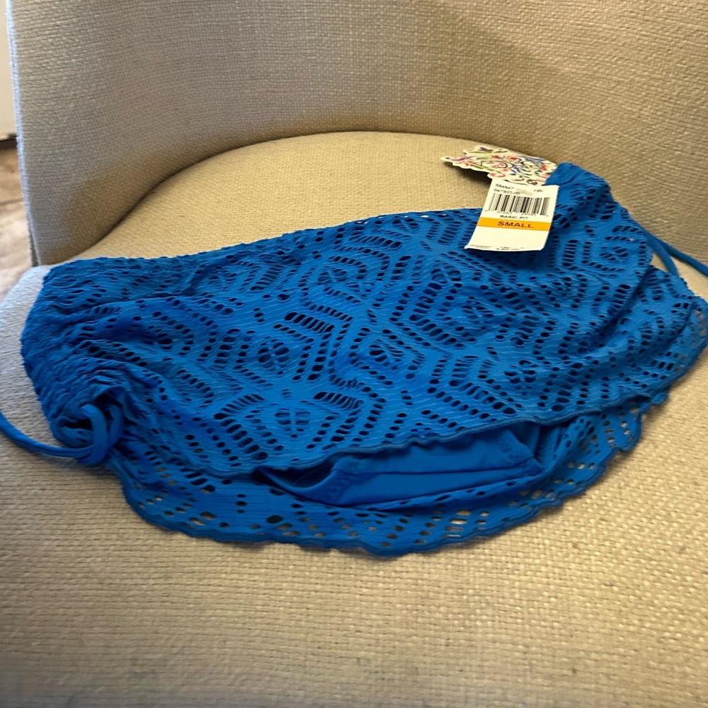 Becca Swim skirt, Size Small.  NWT